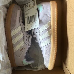 Toddler adidas samba size 8